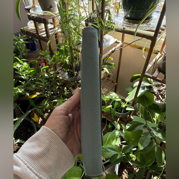 COACH Women's Crossgrain Leather Accordion Zip Wallet Gray With Green Interior - Picture 3 of 6